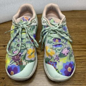 Merrell Women's Tropical Floral Summer Vibram Shoes J068216 Size 7M Sneakers